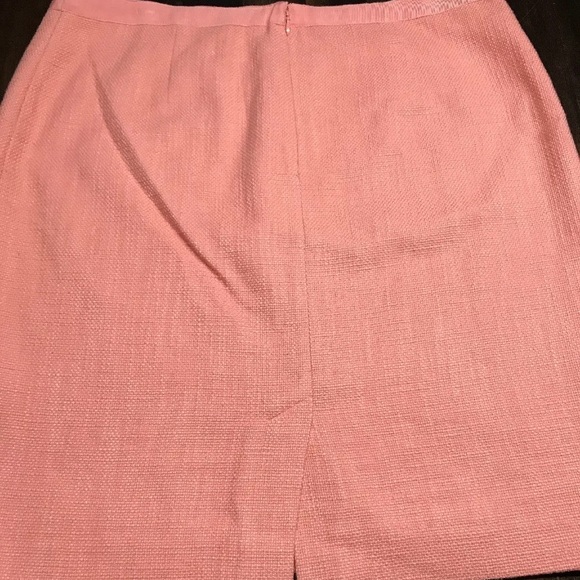Banana Republic Women’s Peach Tweed Straight Skirt - Picture 4 of 8